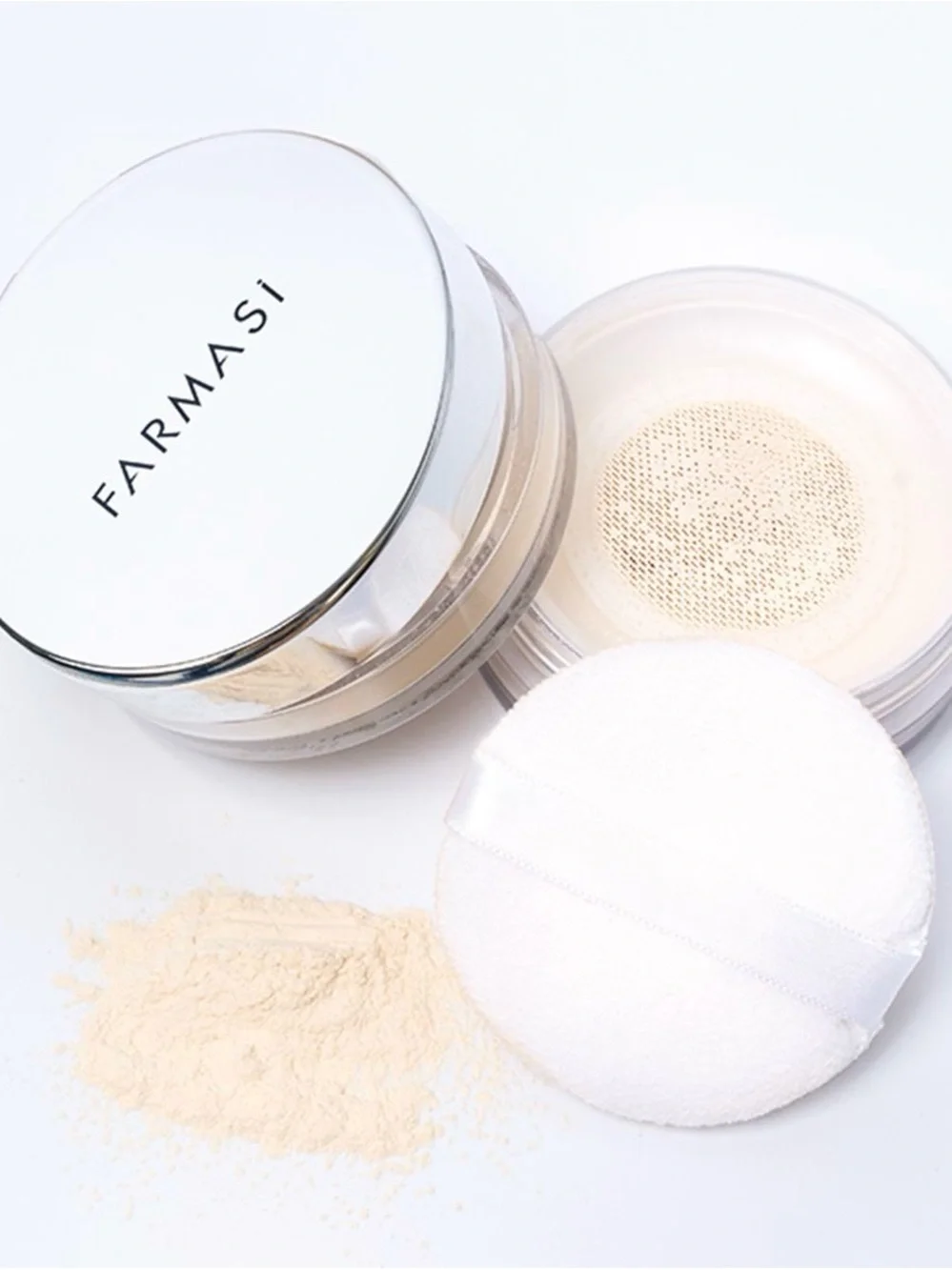 🌙✨🏷️Farmasi Translucent Loose Setting Powder — Cream & Silver Compact